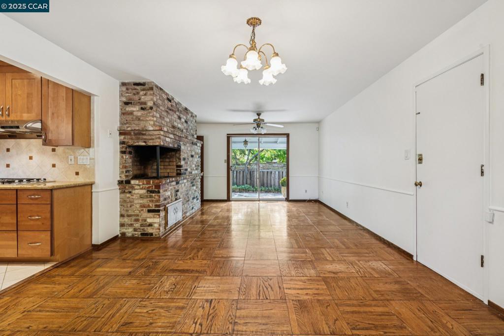 WALNUT BLVD - Residential