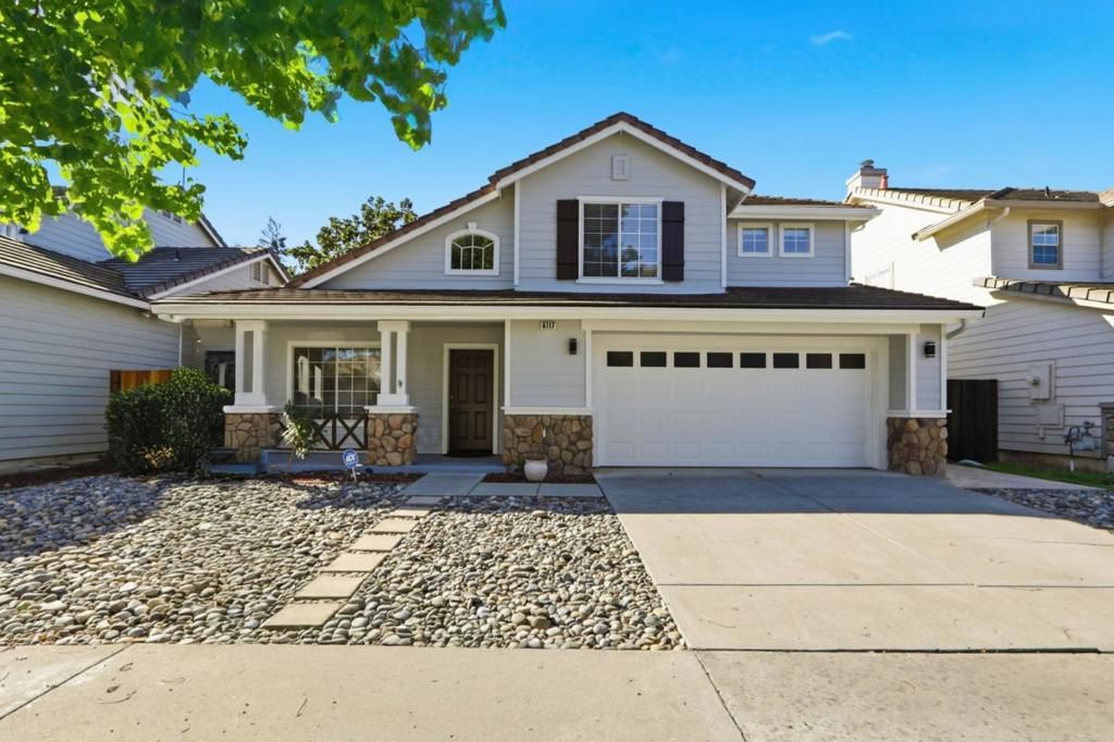 Photo of 6117 Yeadon Way, San Jose, CA 95119 (MLS # ML82025166)