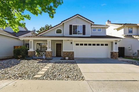 Photo of 6117 Yeadon Way, San Jose, CA 95119 (MLS # ML82025166) Photo of 6117 Yeadon Way, San Jose, CA 95119 (MLS # ML82025166)