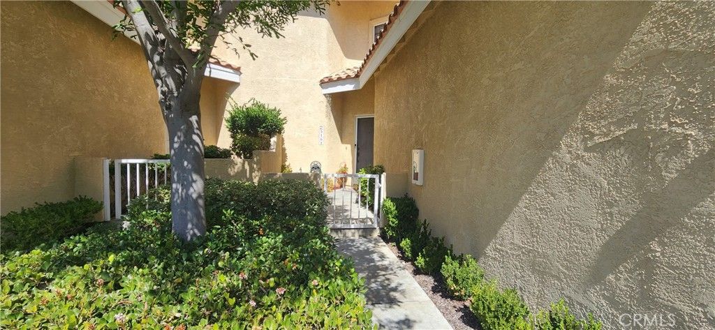 Photo of 25161 Via Terracina, Laguna Niguel, CA 92677 (MLS # OC25272653)