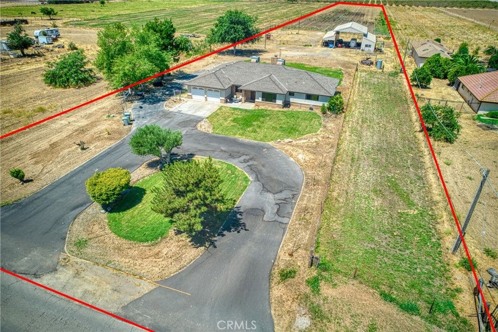 Photo of 3377 N Bryan Ave, Fresno, CA 93723 (MLS # FR26066708)