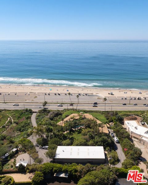 Photo of 30245 Pacific Coast Highway, Malibu, CA 90265 (MLS # 26672739)