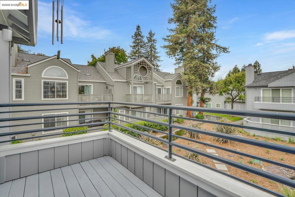 ELLINWOOD PARK - Residential