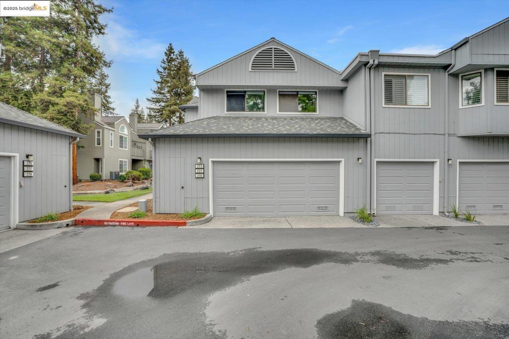 ELLINWOOD PARK - Residential