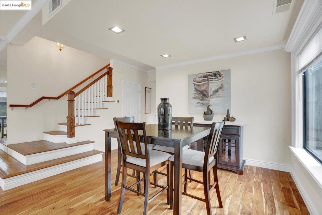 ELLINWOOD PARK - Residential