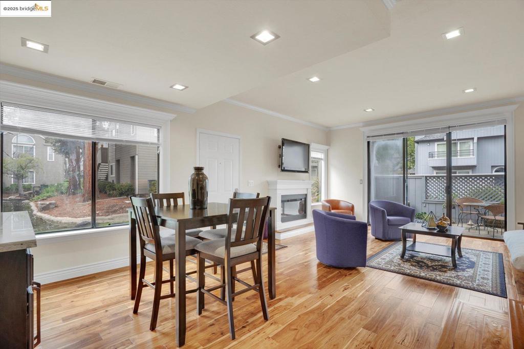 ELLINWOOD PARK - Residential