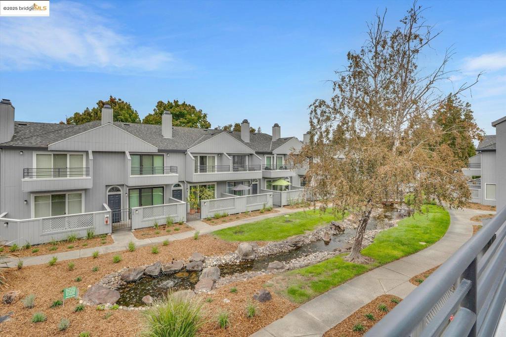 ELLINWOOD PARK - Residential