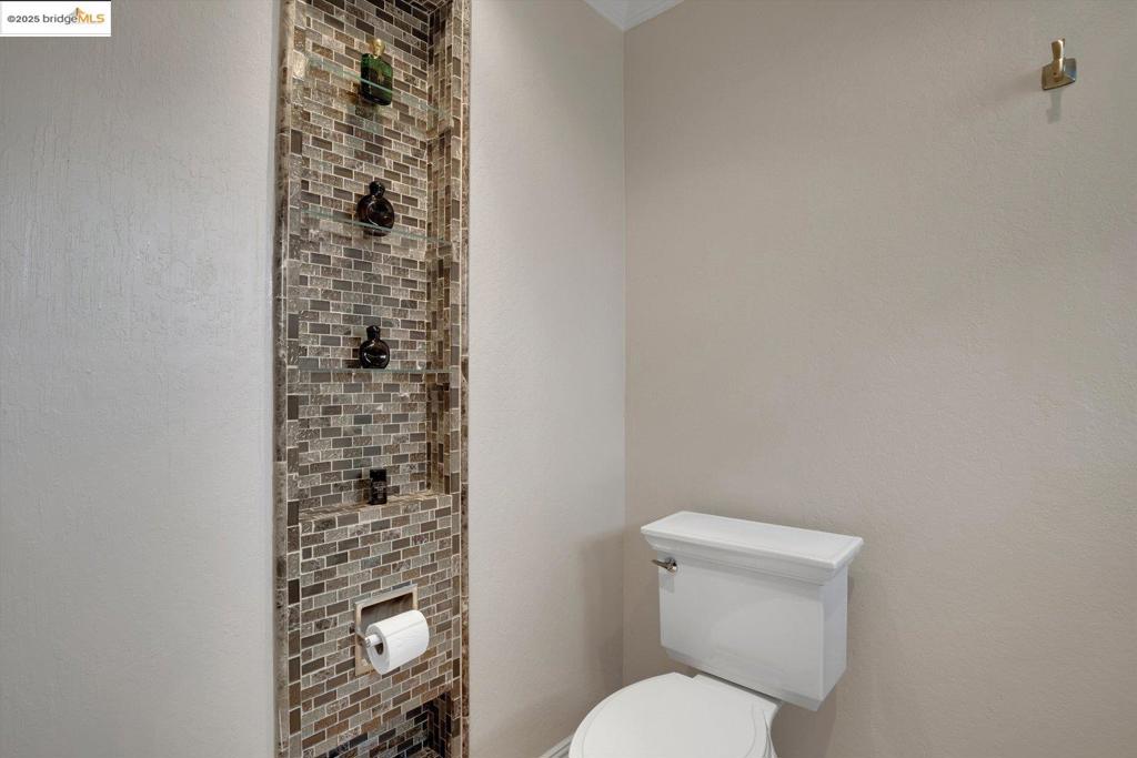 ELLINWOOD PARK - Residential