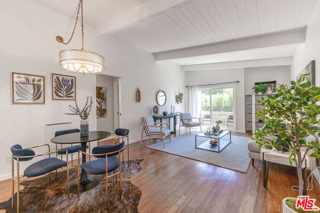 Photo of 12014 Kling Street #18, Valley Village, CA 91607 (MLS # 26663905)