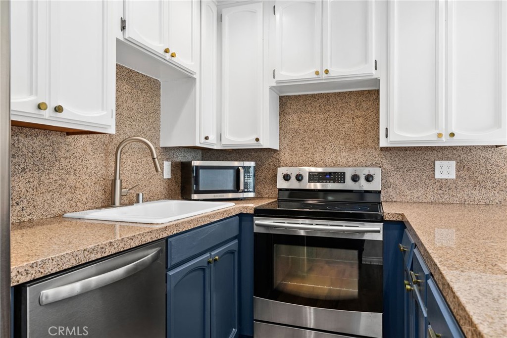 Vendome Condominiums (VEND) - Residential Lease