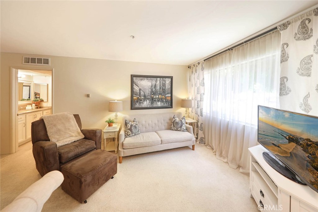 351 N Ford Avenue 213