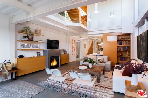 Photo of 234 Grand Boulevard, Venice, CA 90291 (MLS # 26839743)