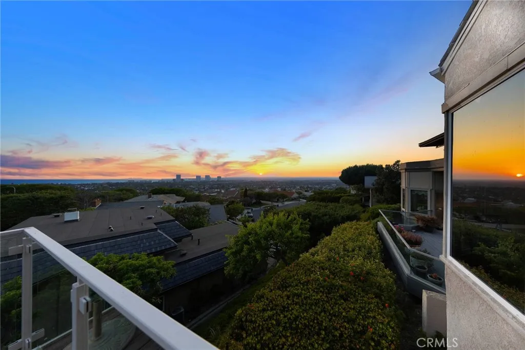 Newport Beach, California 92660, United States, 4 Bedrooms Bedrooms, ,4 BathroomsBathrooms,Residential,Active,143406
