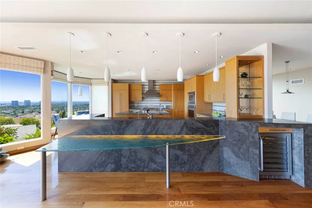 Newport Beach, California 92660, United States, 4 Bedrooms Bedrooms, ,4 BathroomsBathrooms,Residential,Active,143406