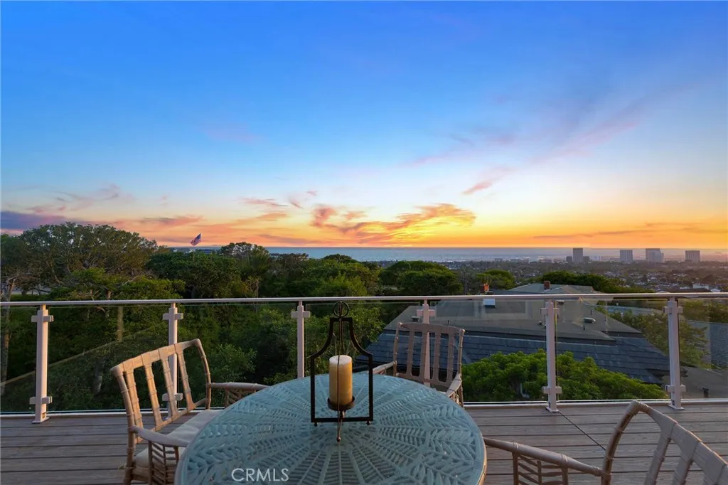 Newport Beach, California 92660, United States, 4 Bedrooms Bedrooms, ,4 BathroomsBathrooms,Residential,Active,143406
