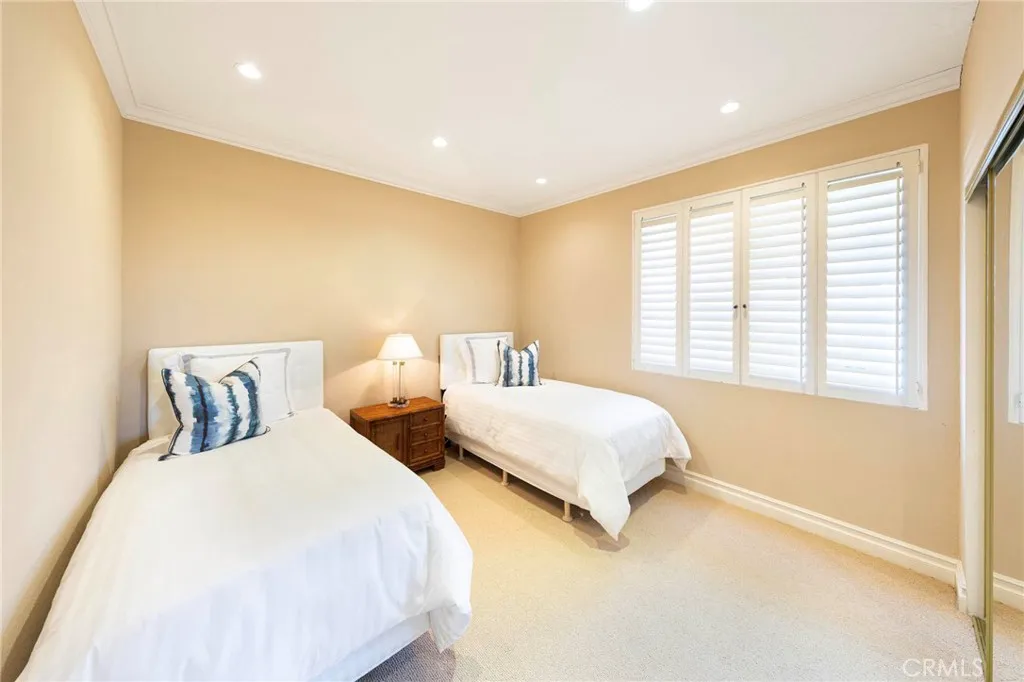 Newport Beach, California 92660, United States, 4 Bedrooms Bedrooms, ,4 BathroomsBathrooms,Residential,Active,143406