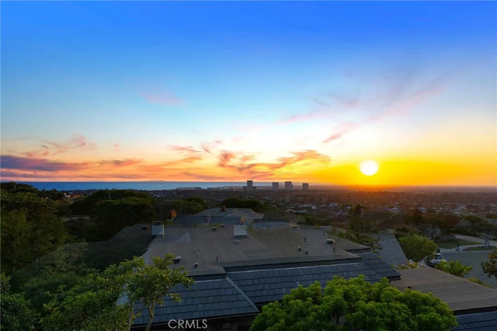 Newport Beach, California 92660, United States, 4 Bedrooms Bedrooms, ,4 BathroomsBathrooms,Residential,Active,143406