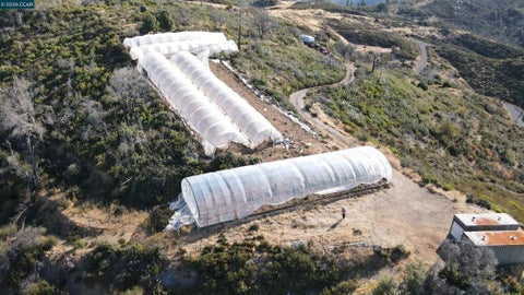 Photo of 12700 Pine Flat Rd RD, Healdsburg, CA 95448 (MLS # 41152267)