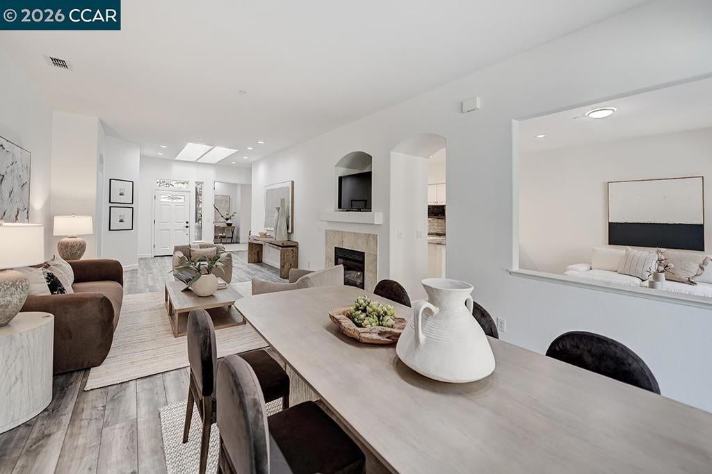 2883 Saklan Indian Dr