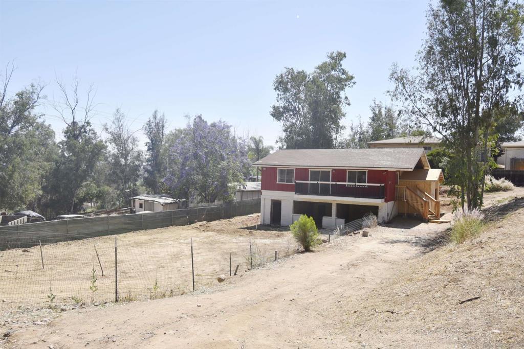 10957 VALLE VISTA ROAD