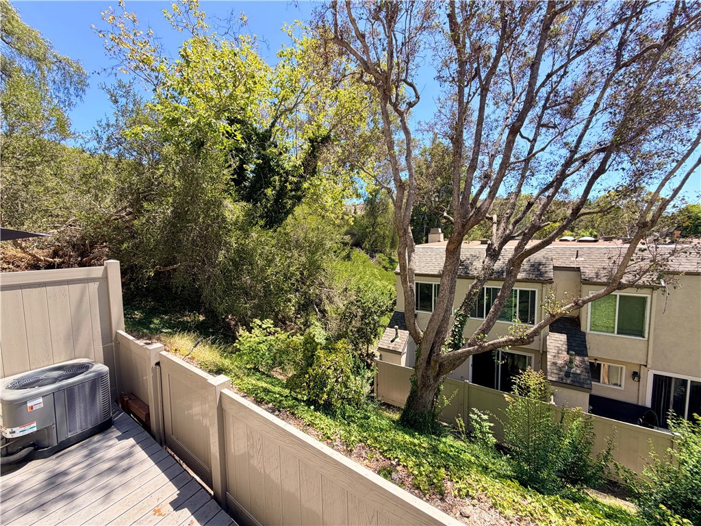 245 N Singingwood Street 11