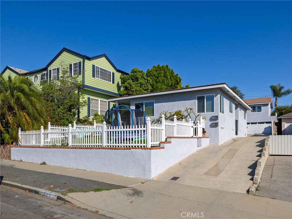 526 Sheldon Street