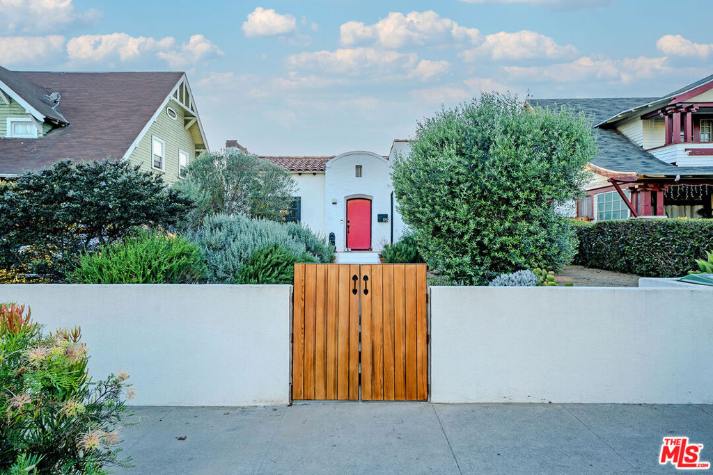 173 S Kingsley Drive