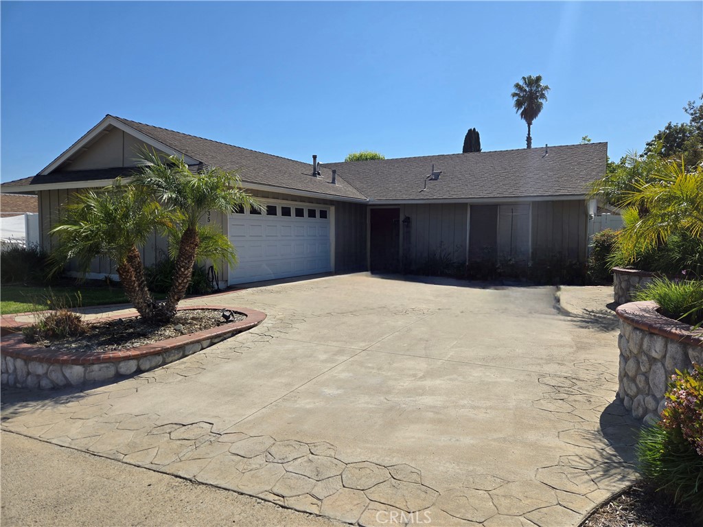 28935 De La Luna Drive