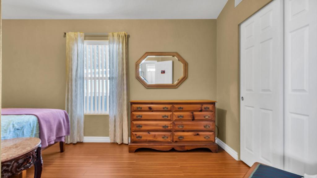 Skys Haven - Manufactured In Park