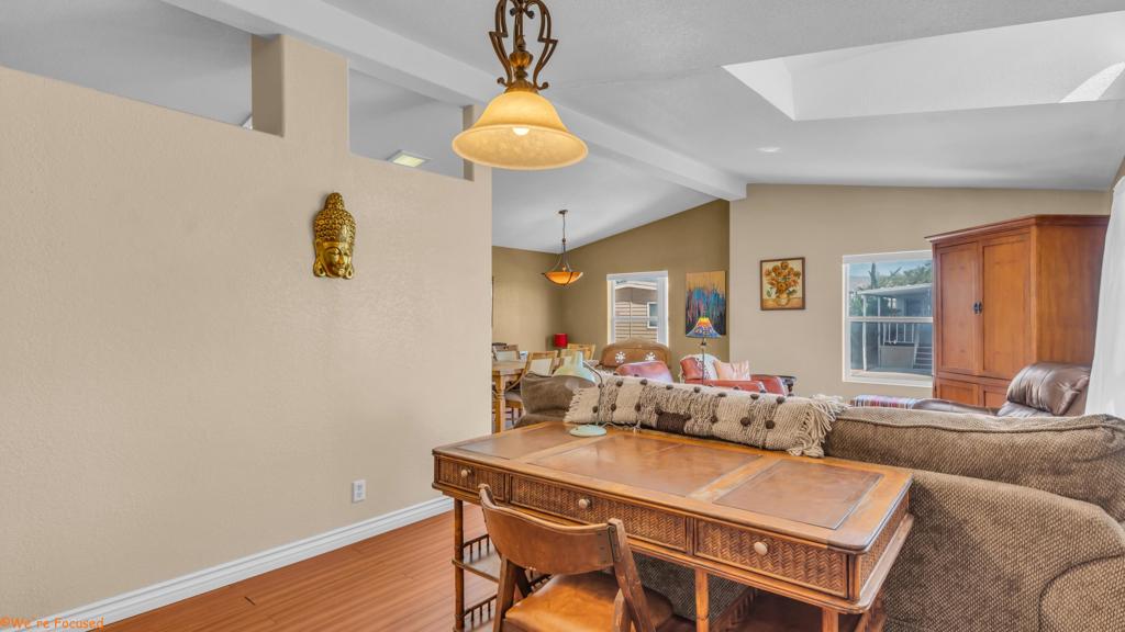 Skys Haven - Manufactured In Park