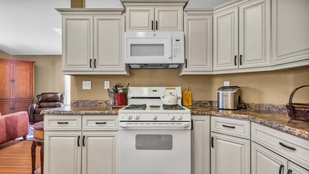 Skys Haven - Manufactured In Park