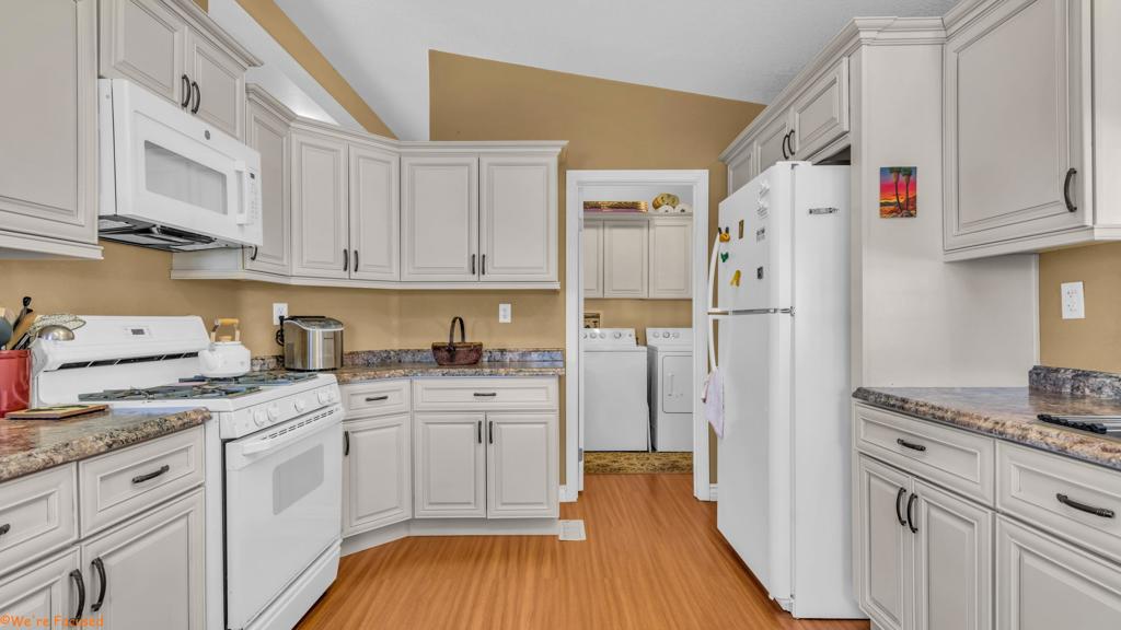 Skys Haven - Manufactured In Park