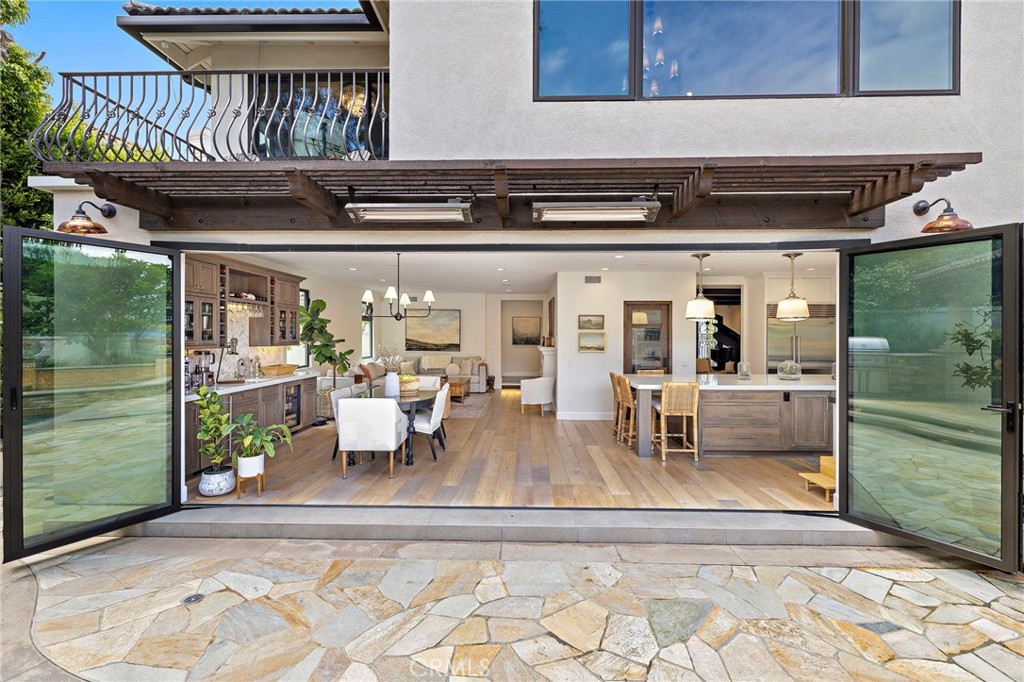 6 BELCREST