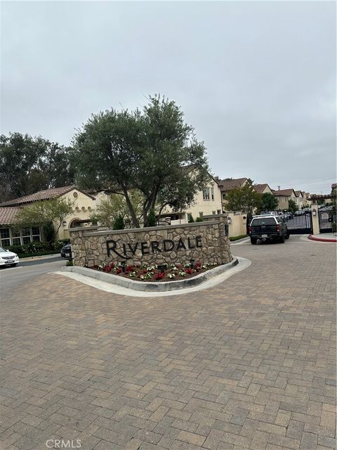 4733 Holly Avenue Long Beach CA 90805