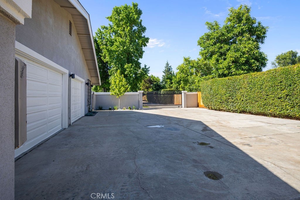 2698 E South Bear Creek