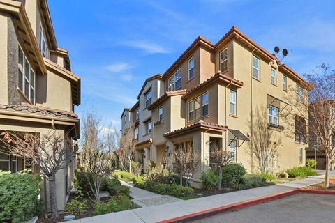 Photo of 2863 Finca Ter Ter, Fremont, CA 94539 (MLS # 41119958)