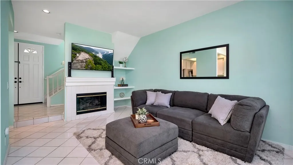 Rancho Santa Margarita, California 92688, United States, 2 Bedrooms Bedrooms, ,3 BathroomsBathrooms,Residential,Active,154703