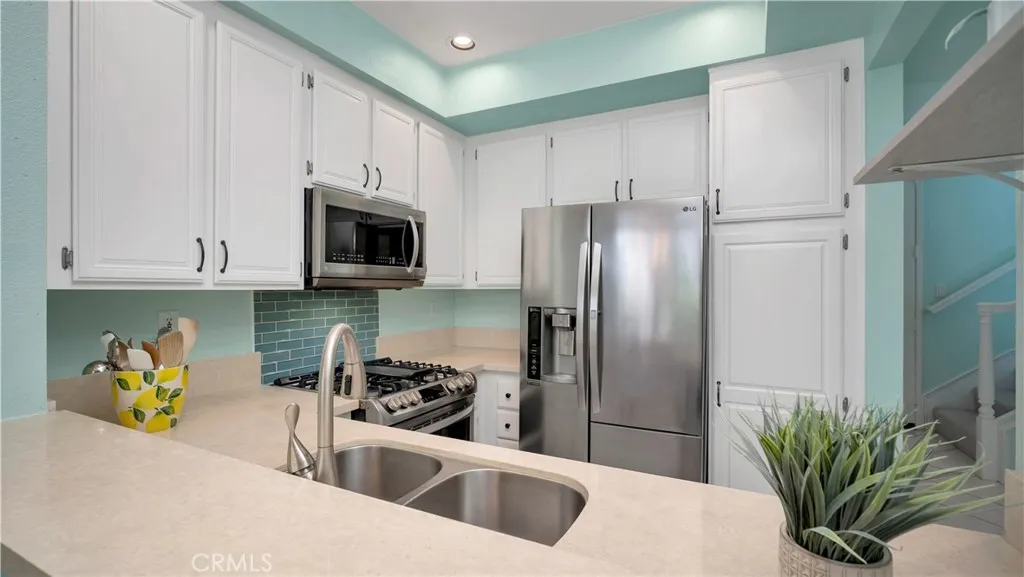 Rancho Santa Margarita, California 92688, United States, 2 Bedrooms Bedrooms, ,3 BathroomsBathrooms,Residential,Active,154703