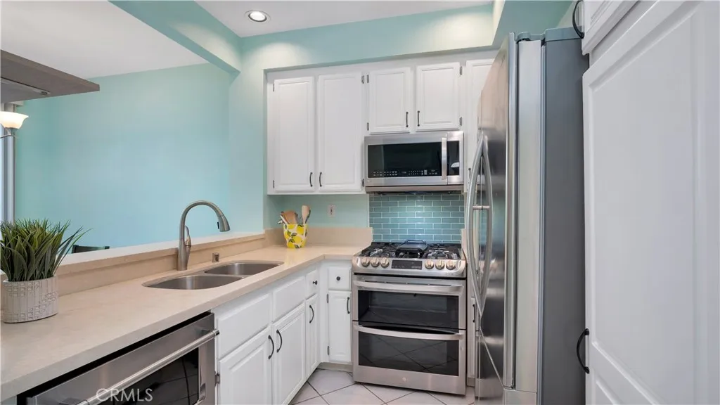 Rancho Santa Margarita, California 92688, United States, 2 Bedrooms Bedrooms, ,3 BathroomsBathrooms,Residential,Active,154703