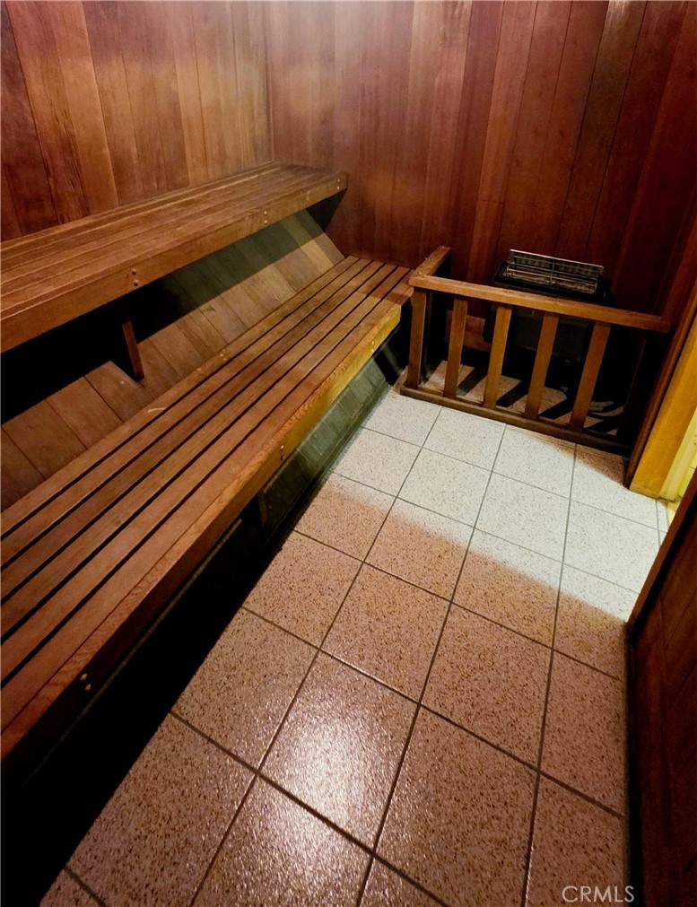 1140 e ocean boulevard 109