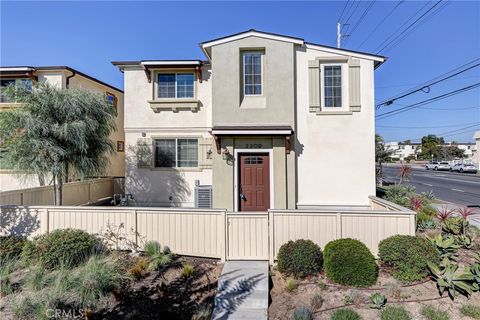 Photo of 2209 W 237th Street, Torrance, CA 90501 (MLS # SB25262085)