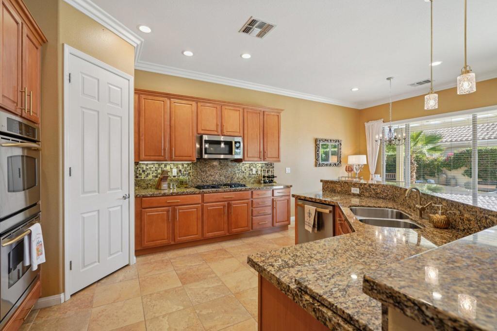 Sun City Shadow Hills (30921) - Residential