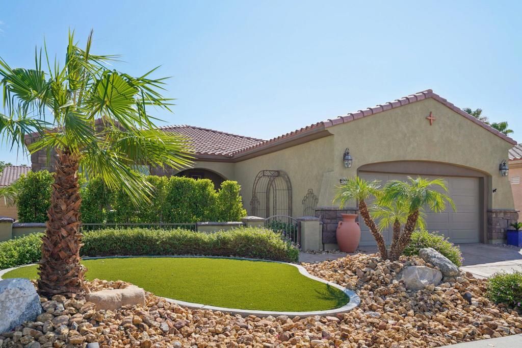 Photo of 40266 Calle Loma Entrada, Indio, CA 92203 (MLS # 219137433DA)