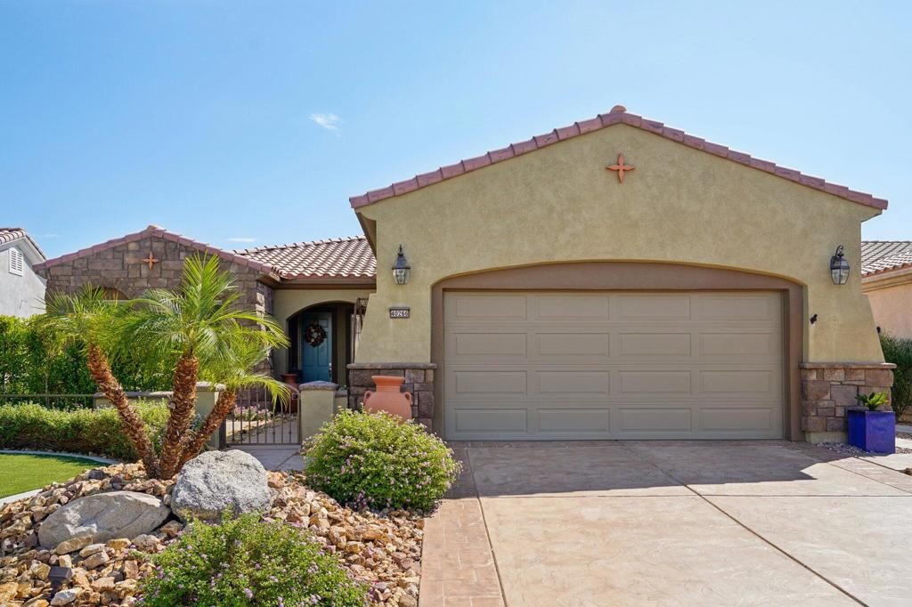 Photo of 40266 Calle Loma Entrada, Indio, CA 92203 (MLS # 219137433DA)
