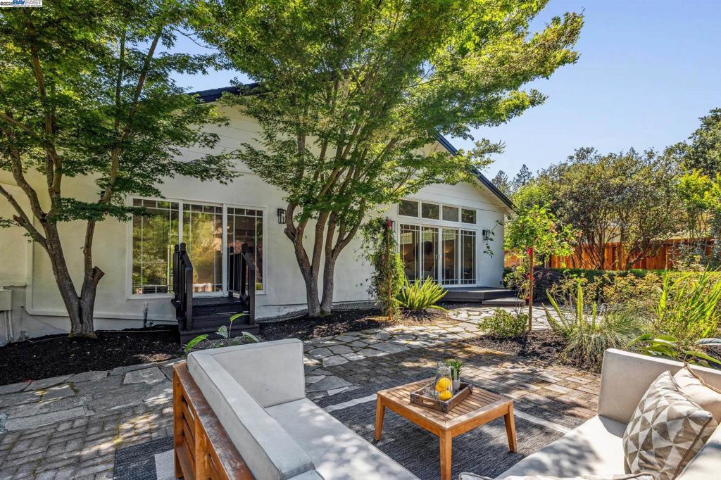 BURTON VALLEY - Residential