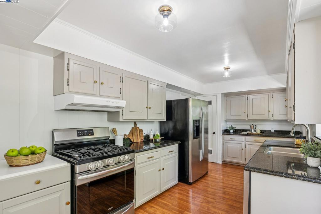 BURTON VALLEY - Residential