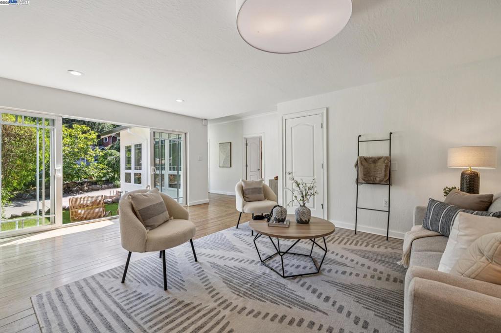 BURTON VALLEY - Residential