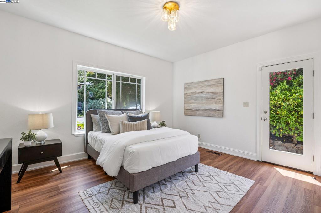 BURTON VALLEY - Residential
