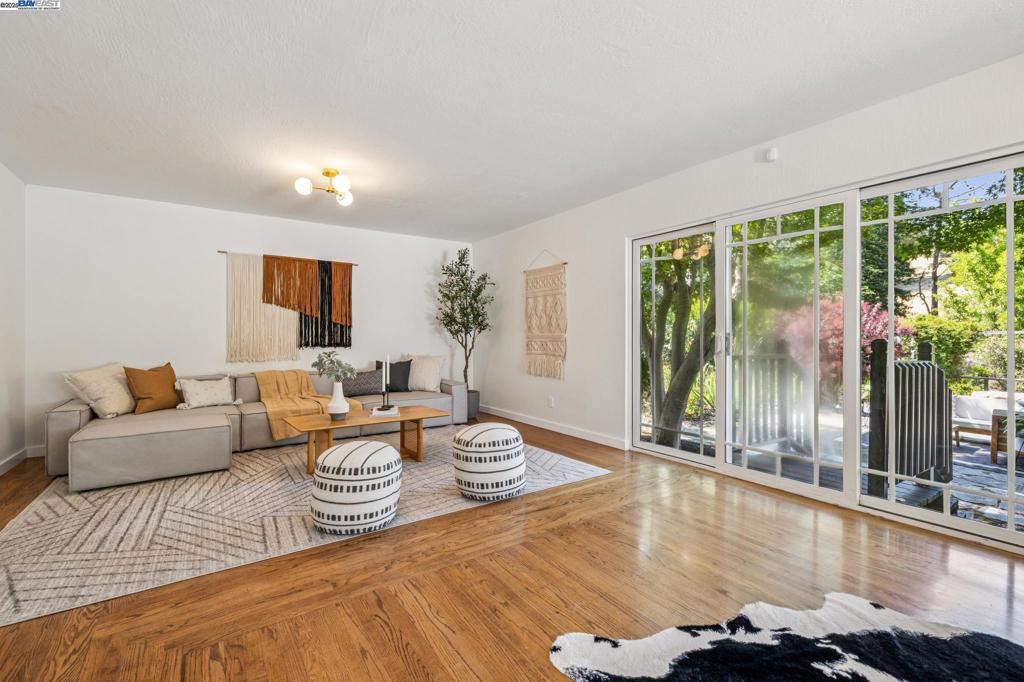 BURTON VALLEY - Residential