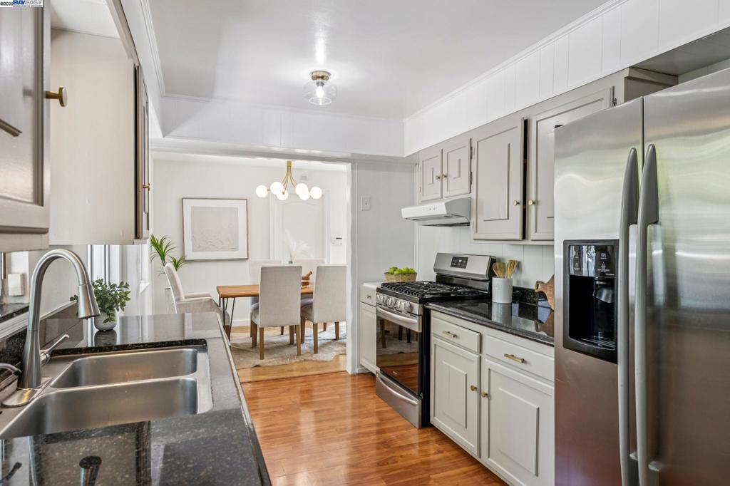 BURTON VALLEY - Residential
